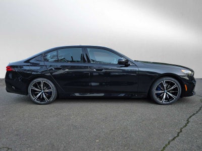2025 BMW 5 Series 540i xDrive