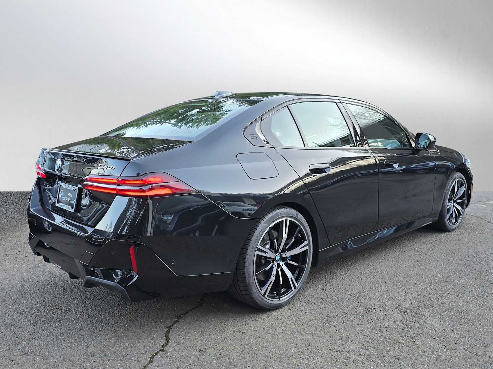 2025 BMW 5 Series 540i xDrive