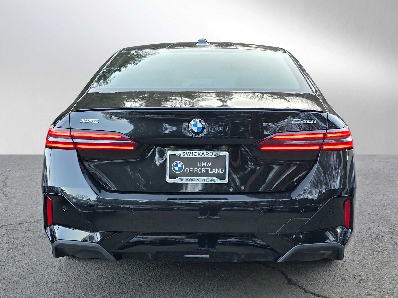 2025 BMW 5 Series 540i xDrive