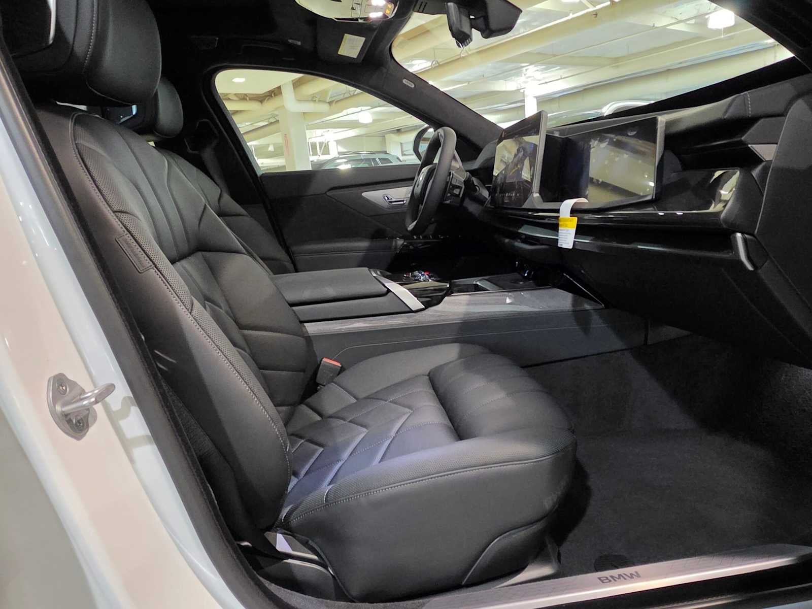 2027 BMW 7 Series 740i xDrive