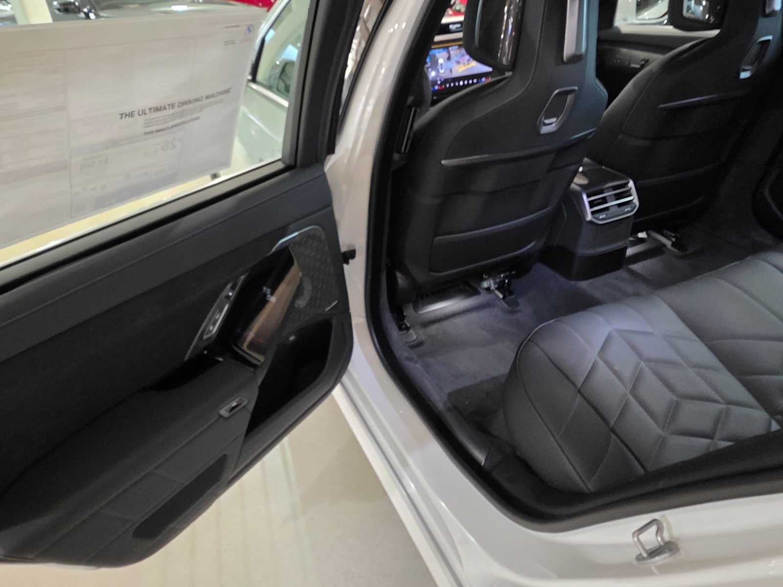 2027 BMW 7 Series 740i xDrive