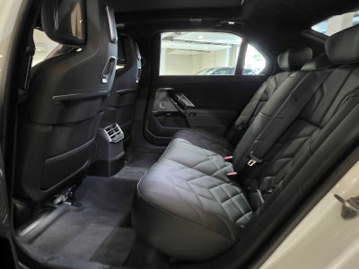 2027 BMW 7 Series 740i xDrive