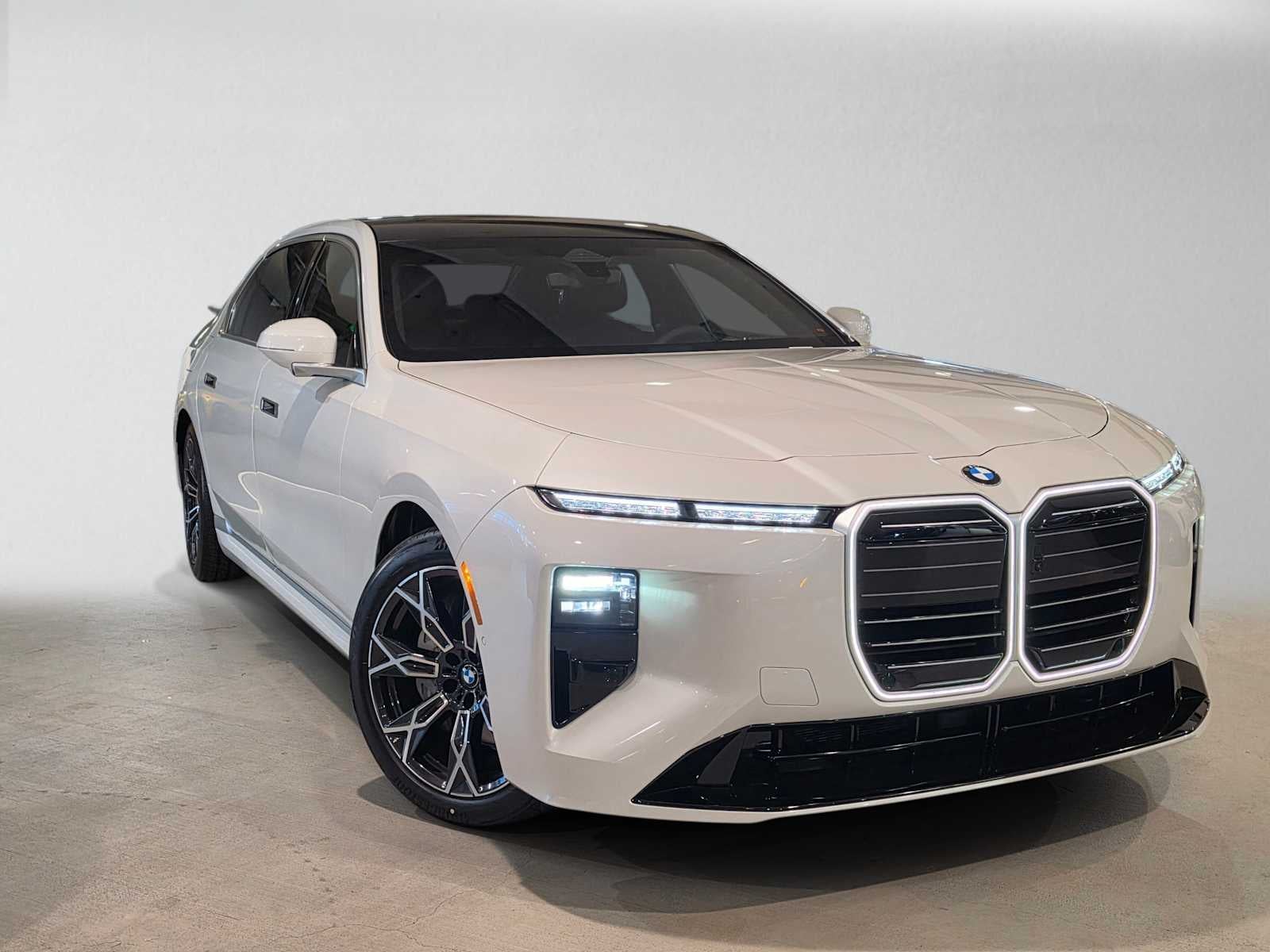 2027 BMW 7 Series 740i xDrive