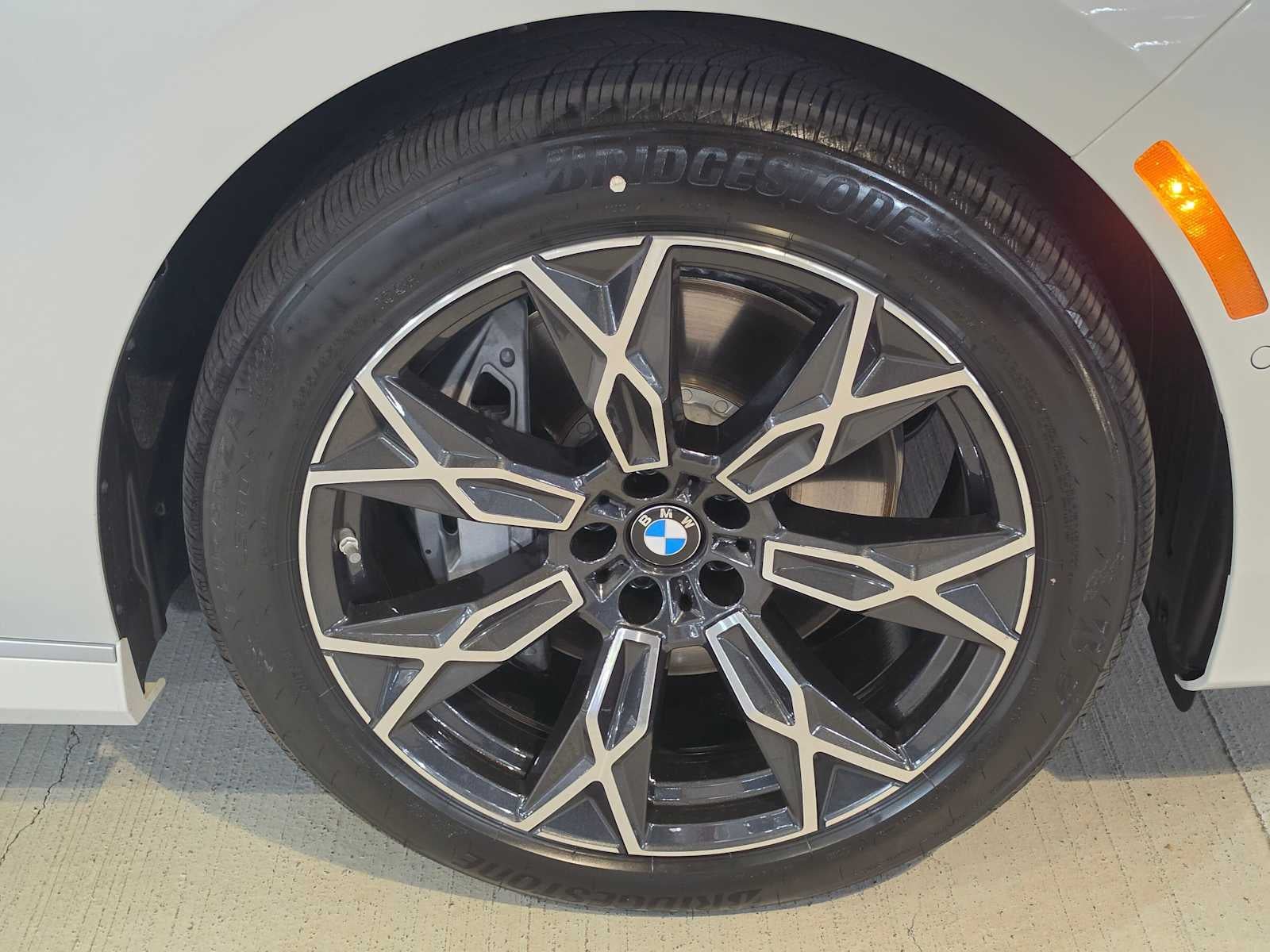 2027 BMW 7 Series 740i xDrive