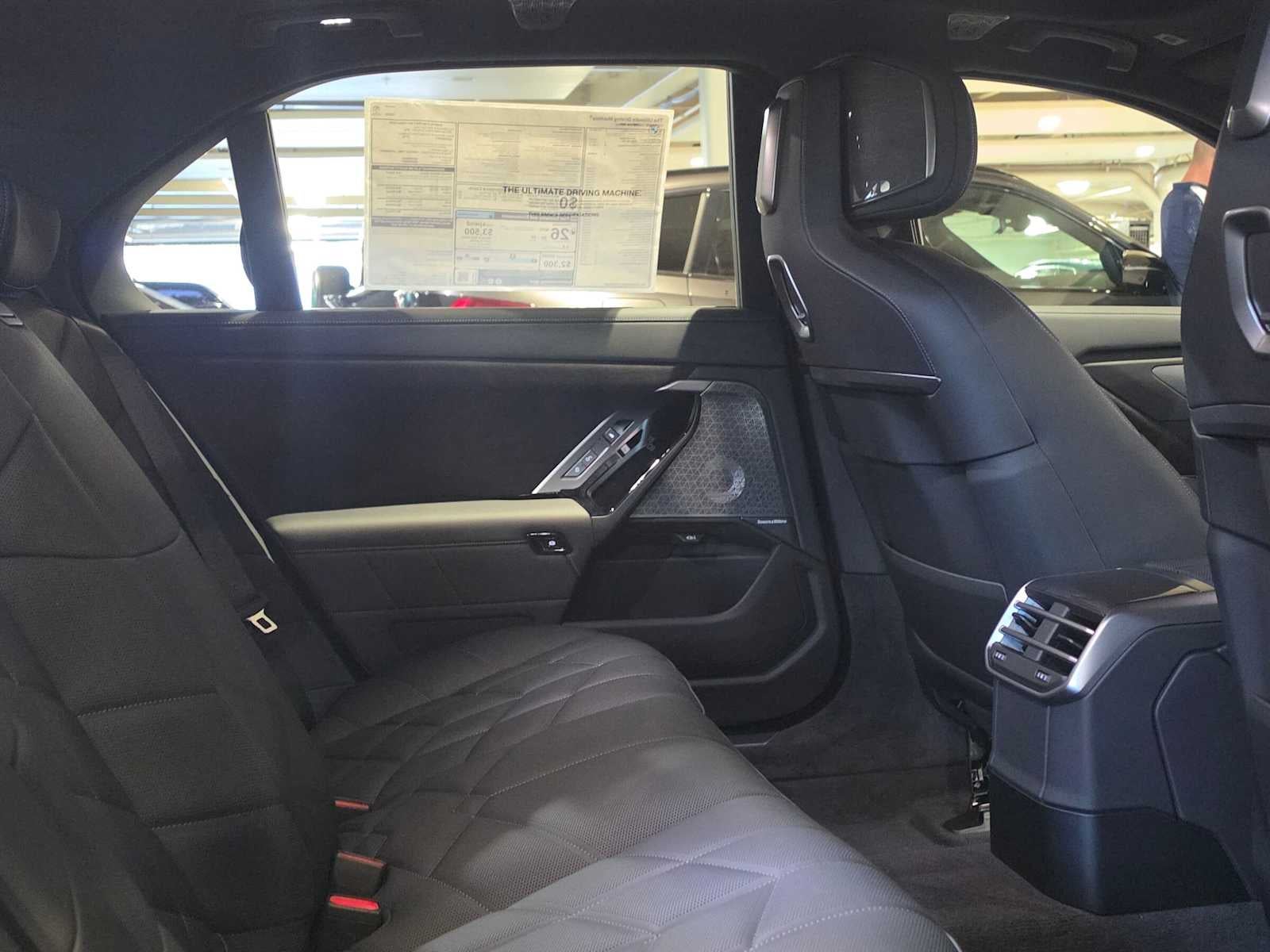 2027 BMW 7 Series 740i xDrive
