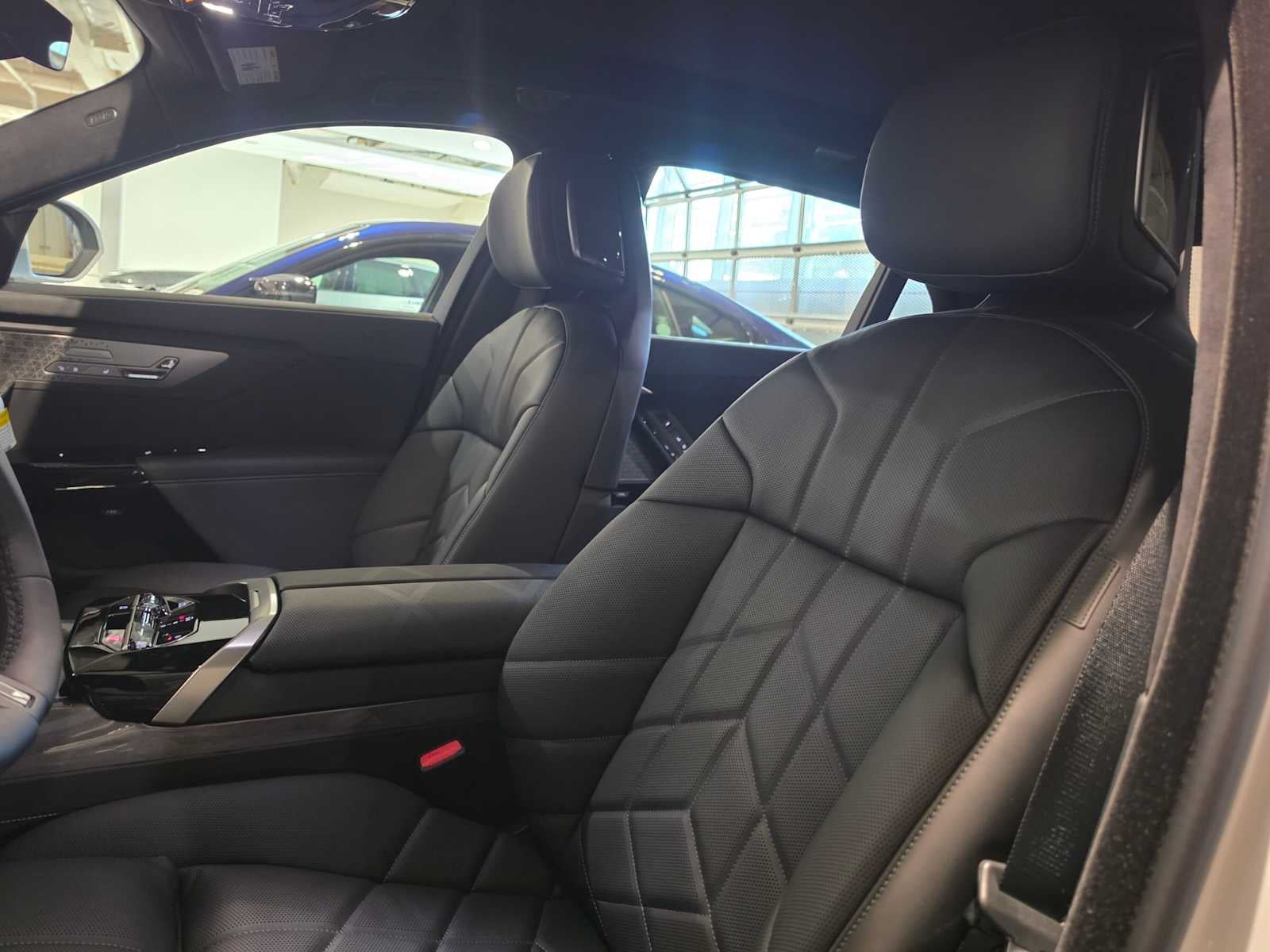 2027 BMW 7 Series 740i xDrive