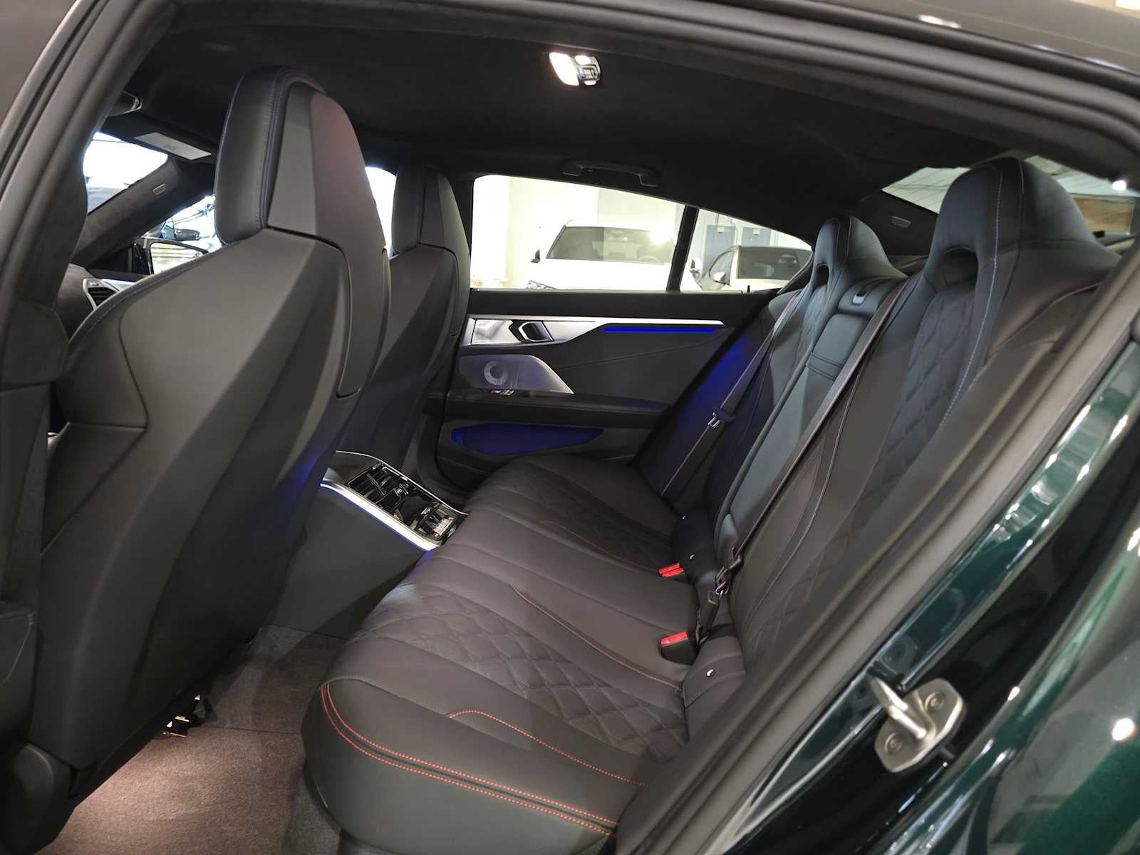 2026 BMW 8 Series M850i