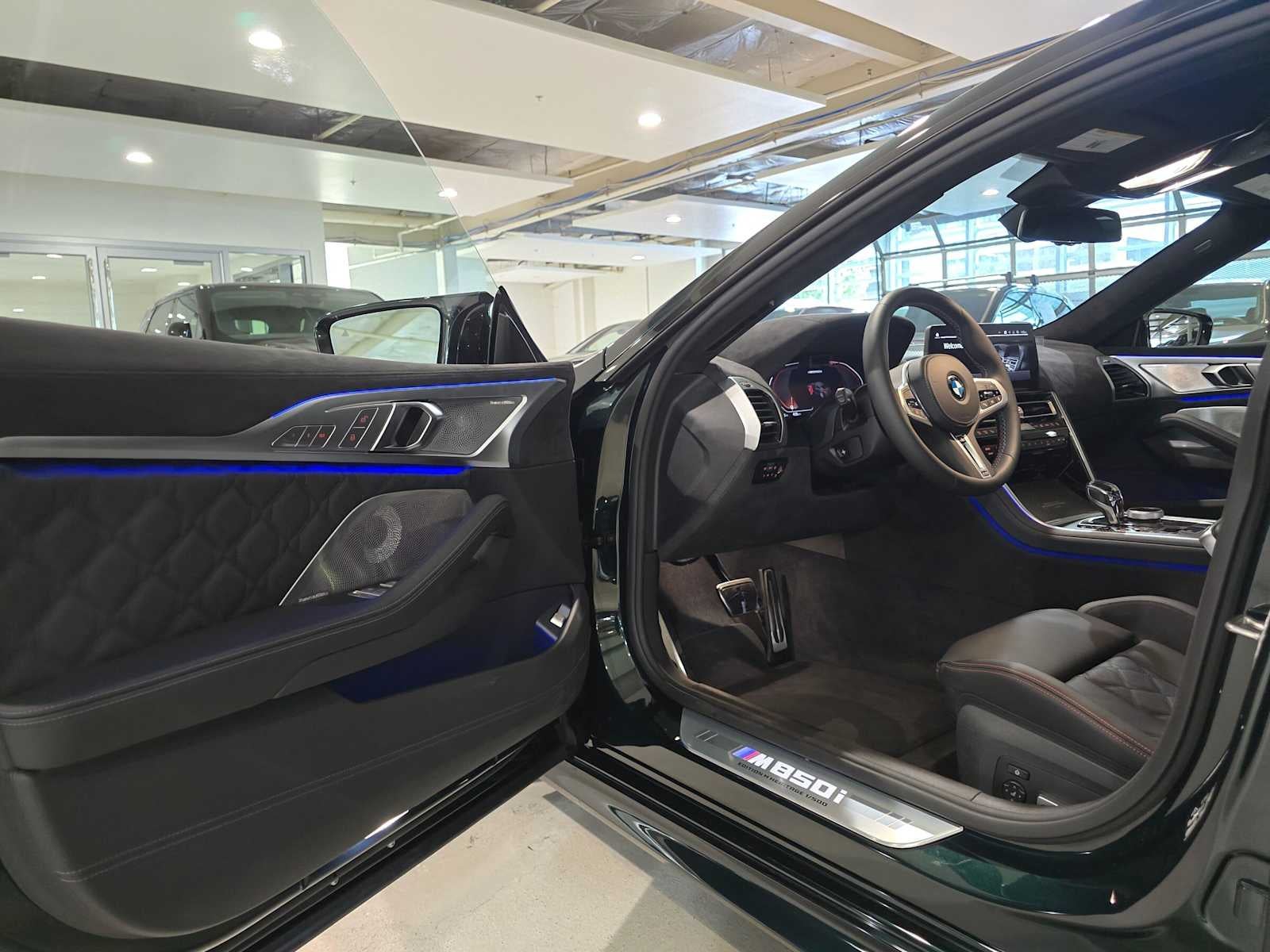 2026 BMW 8 Series M850i