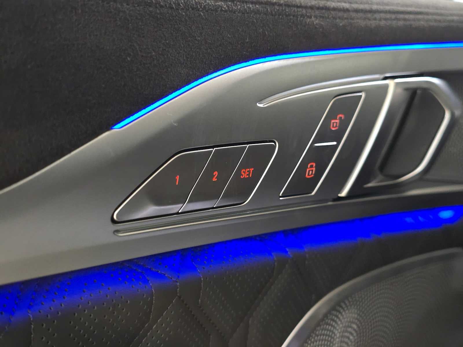 2026 BMW 8 Series M850i