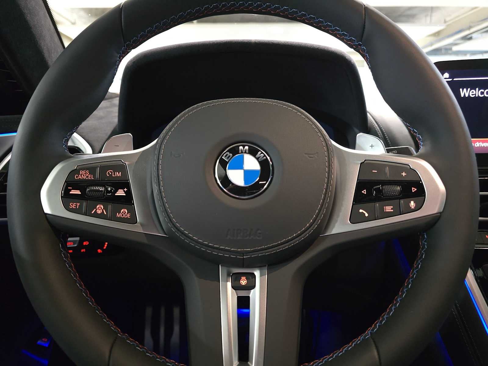 2026 BMW 8 Series M850i