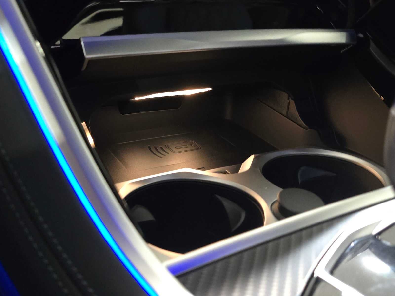 2026 BMW 8 Series M850i