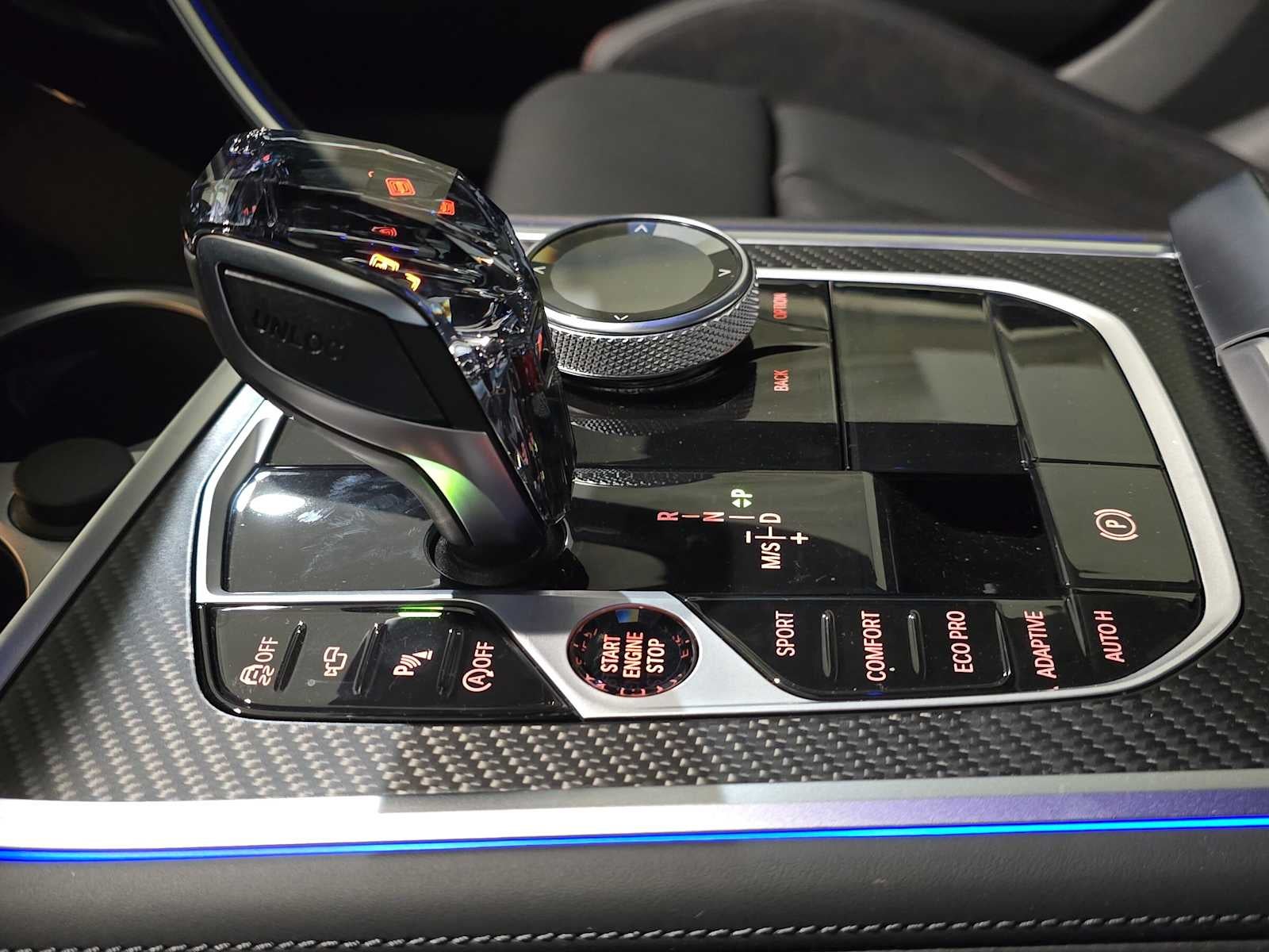 2026 BMW 8 Series M850i