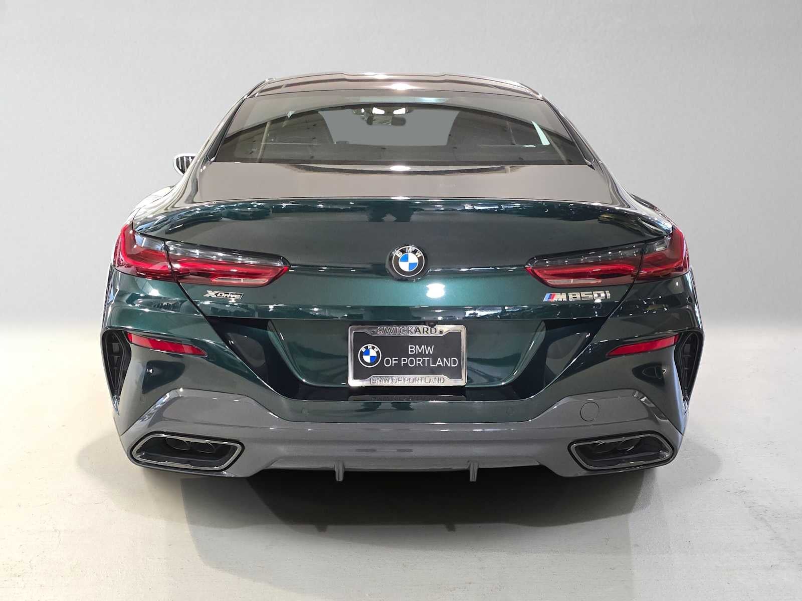 2026 BMW 8 Series M850i