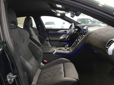 2026 BMW 8 Series M850i