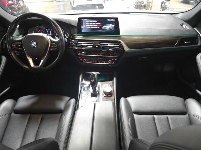 2018 BMW 5 Series 530e xDrive iPerformance