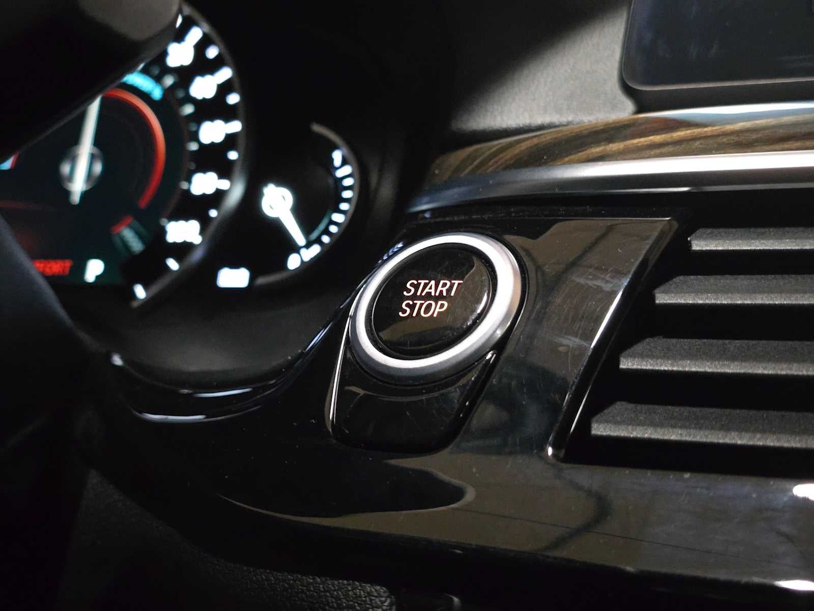 2018 BMW 5 Series 530e xDrive iPerformance