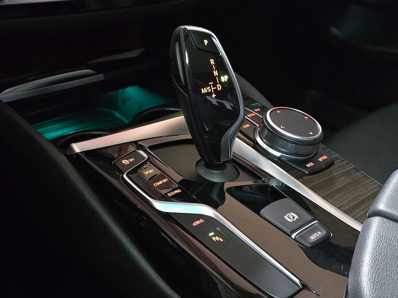 2018 BMW 5 Series 530e xDrive iPerformance