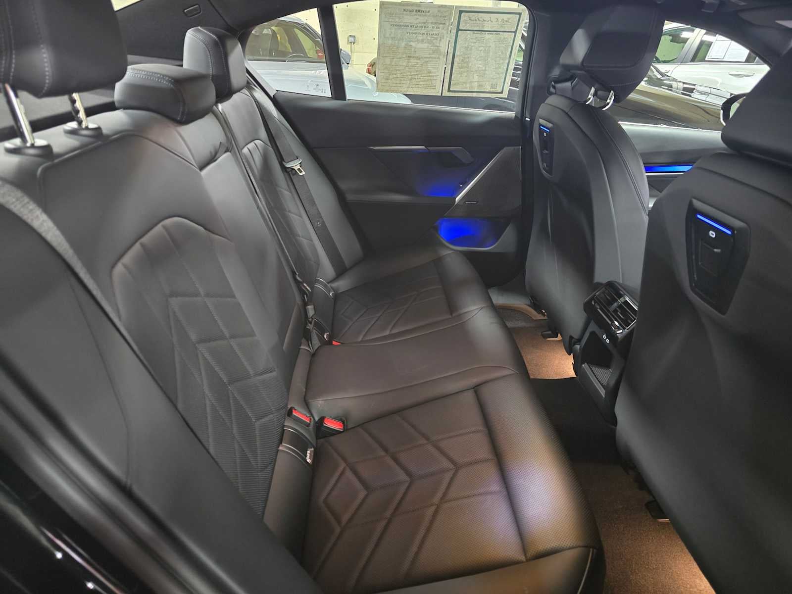 2025 BMW i5 xDrive40