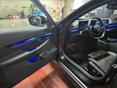 2025 BMW i5 xDrive40