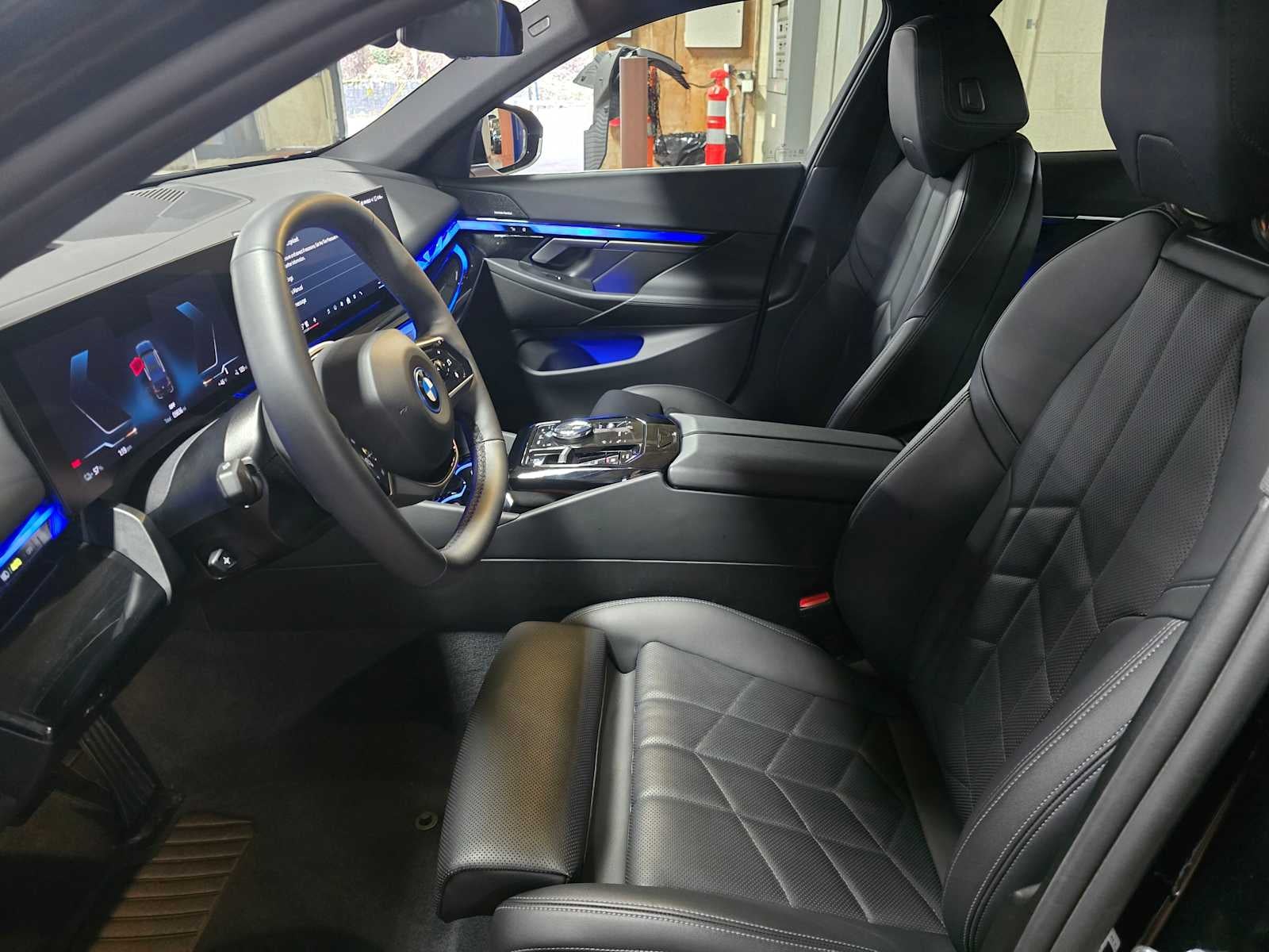 2025 BMW i5 xDrive40