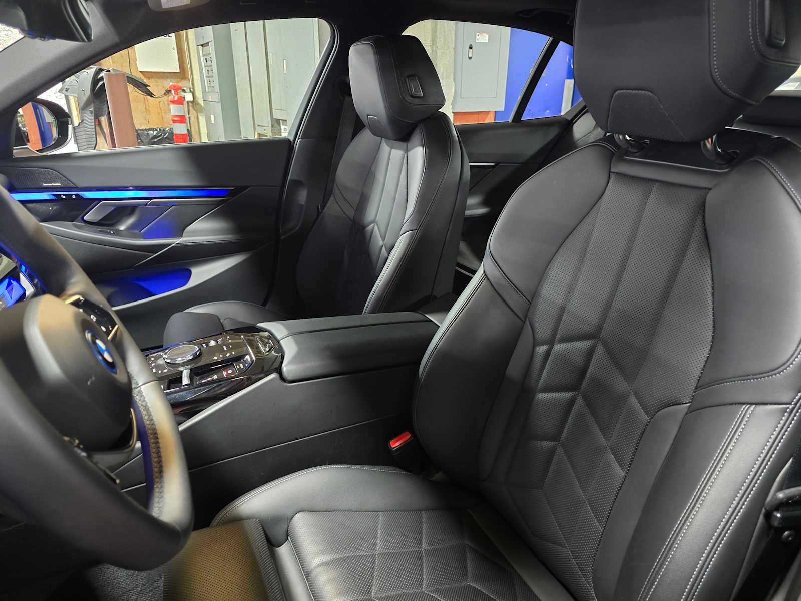 2025 BMW i5 xDrive40