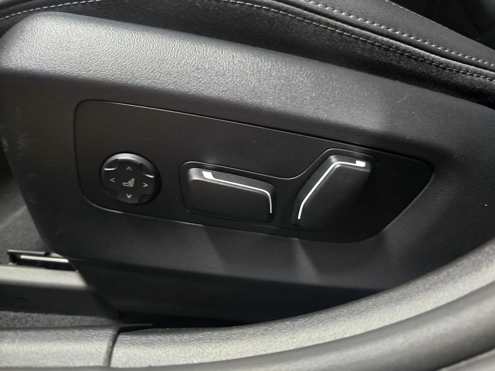 2025 BMW i5 xDrive40