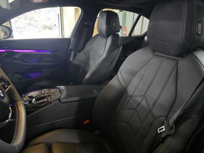 2025 BMW i5 xDrive40