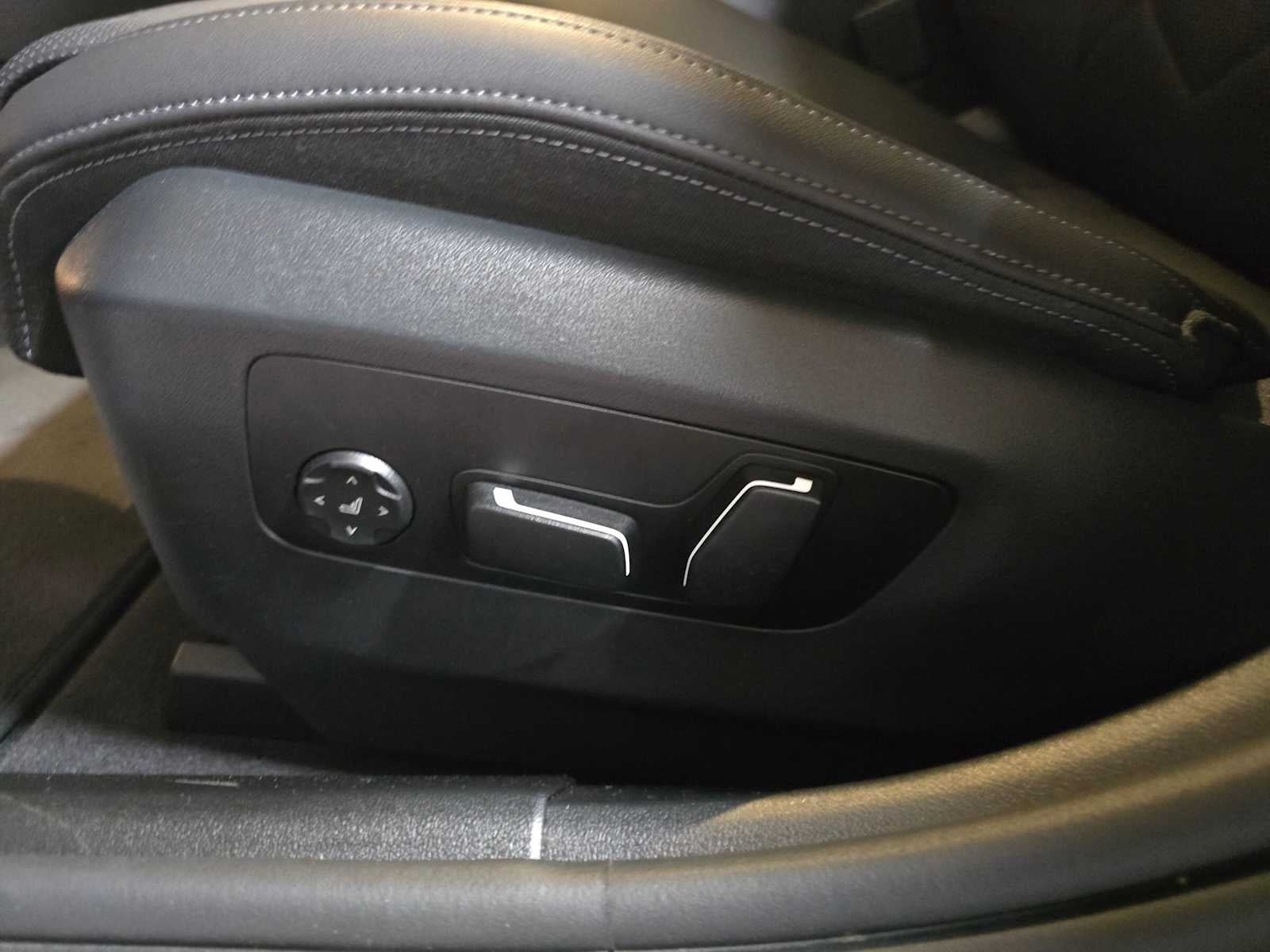 2025 BMW i5 xDrive40