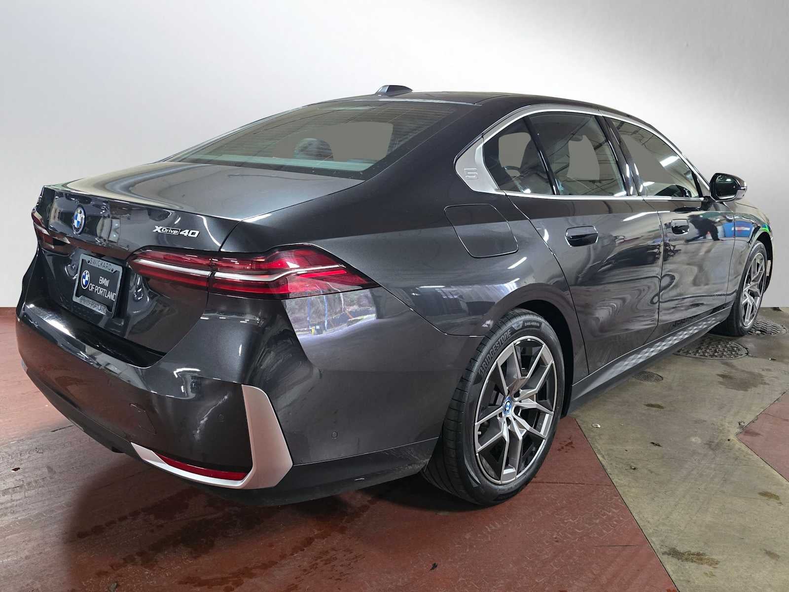 2025 BMW i5 xDrive40