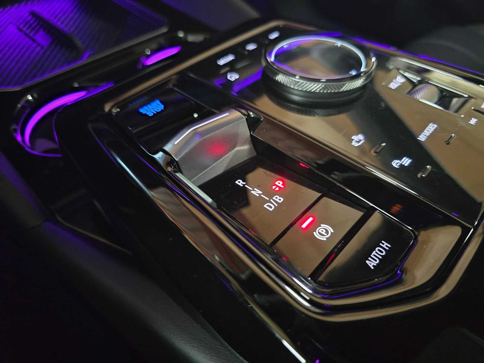 2025 BMW i5 xDrive40