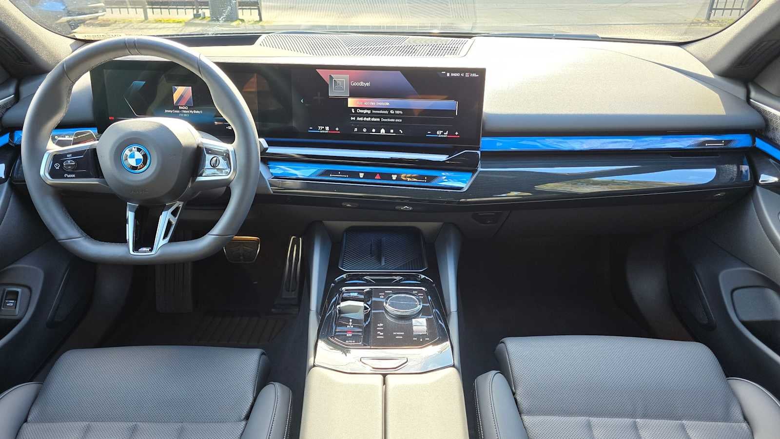 2025 BMW i5 xDrive40