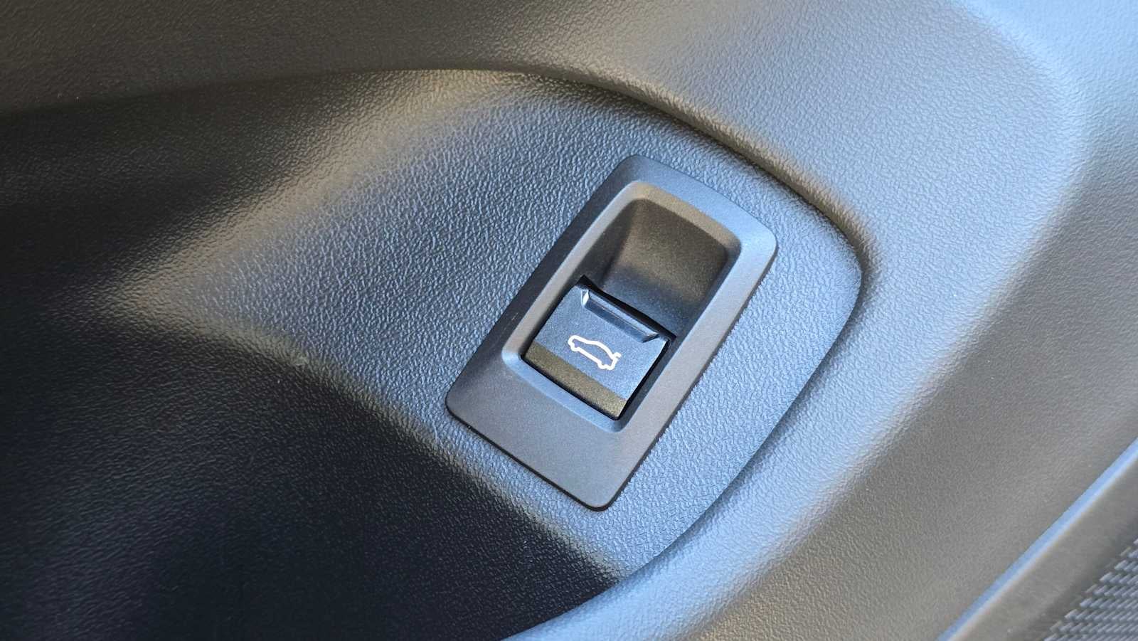 2025 BMW i5 xDrive40