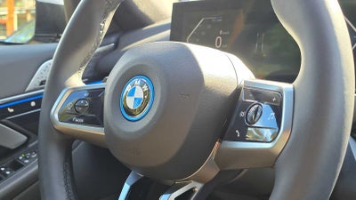 2025 BMW i5 xDrive40