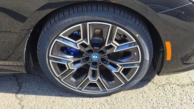 2025 BMW i5 xDrive40