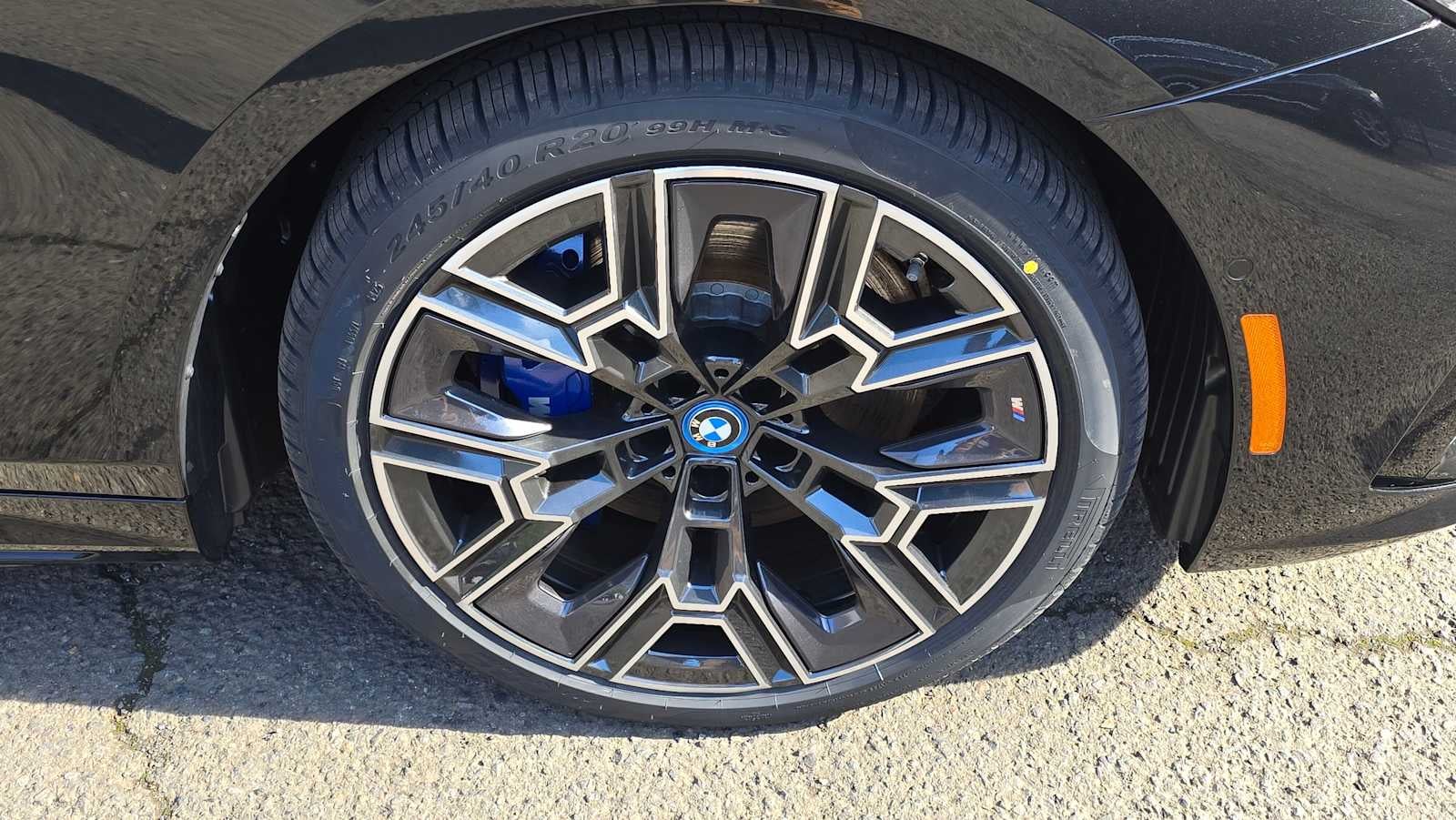 2025 BMW i5 xDrive40