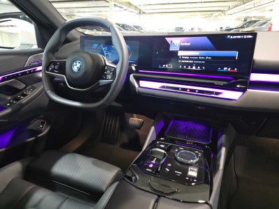 2025 BMW i5 xDrive40