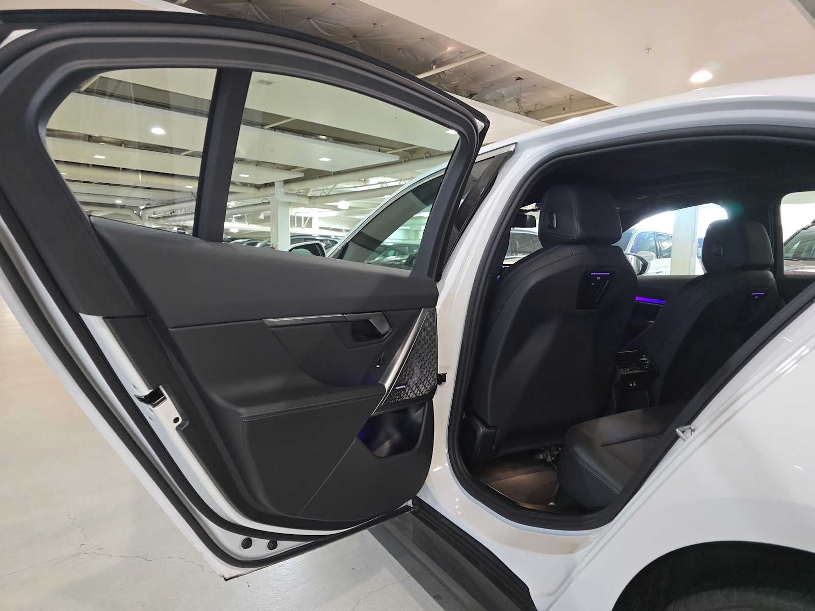 2025 BMW i5 xDrive40