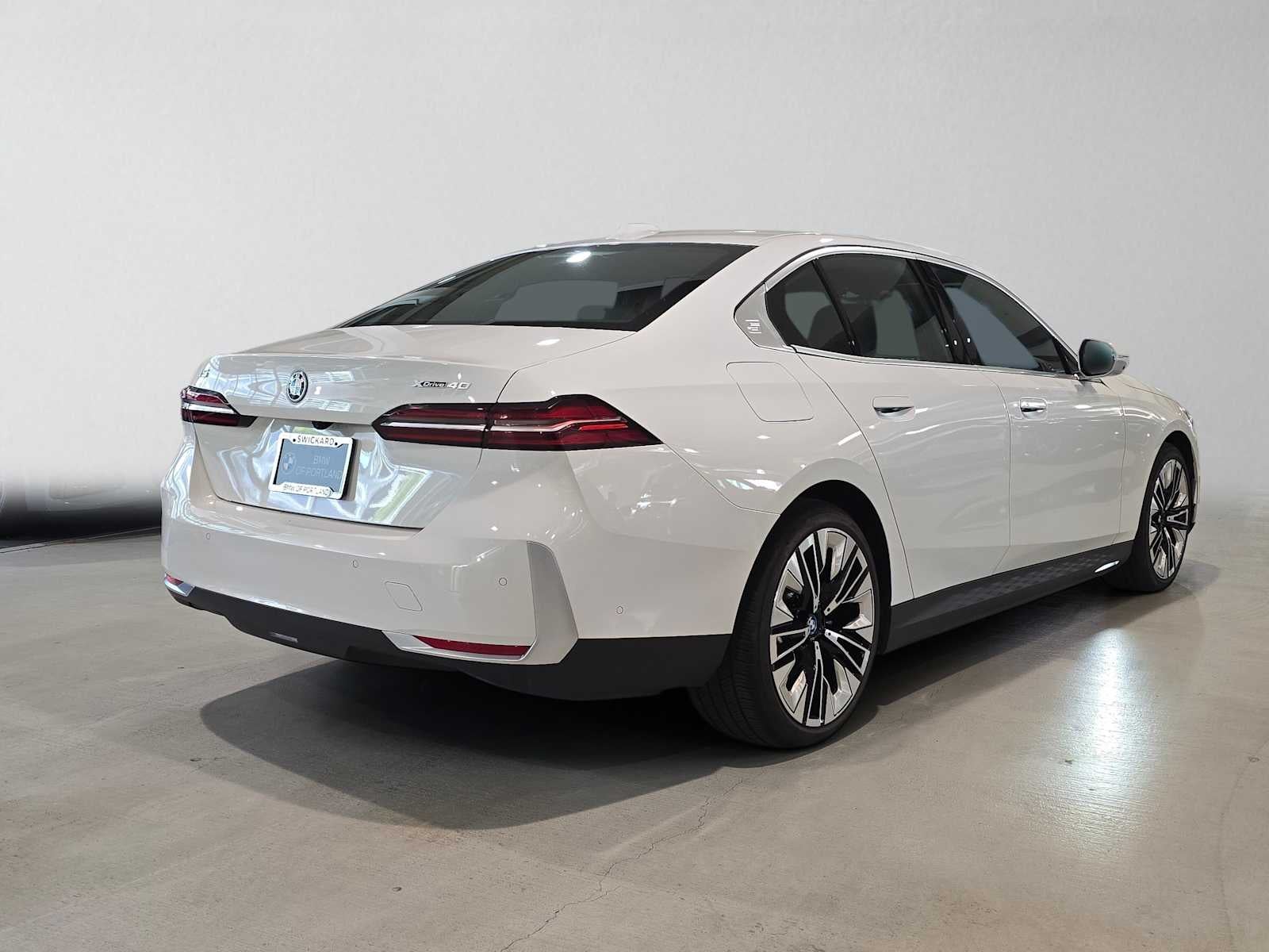 2025 BMW i5 xDrive40