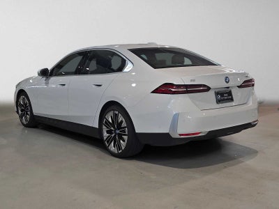 2025 BMW i5 xDrive40