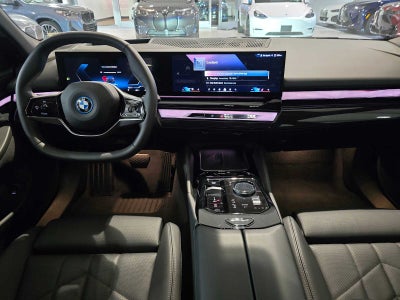 2025 BMW i5 xDrive40