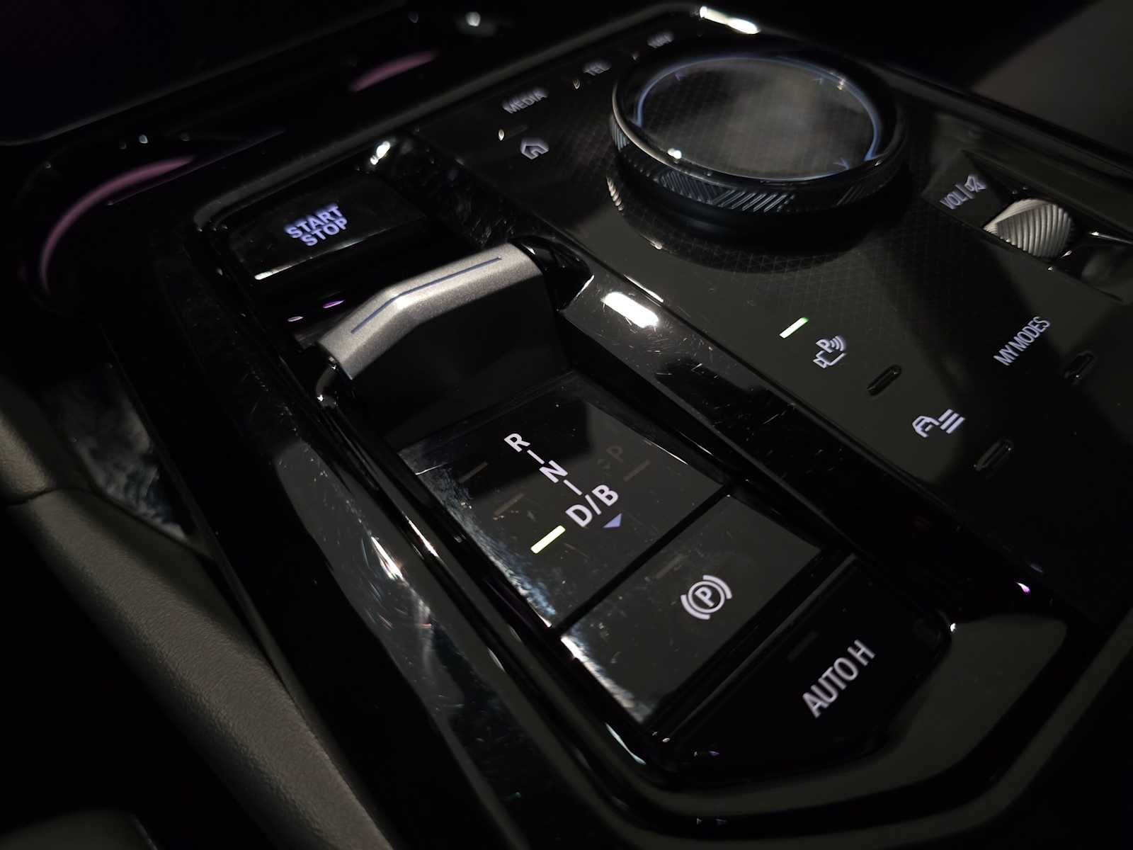 2025 BMW i5 xDrive40