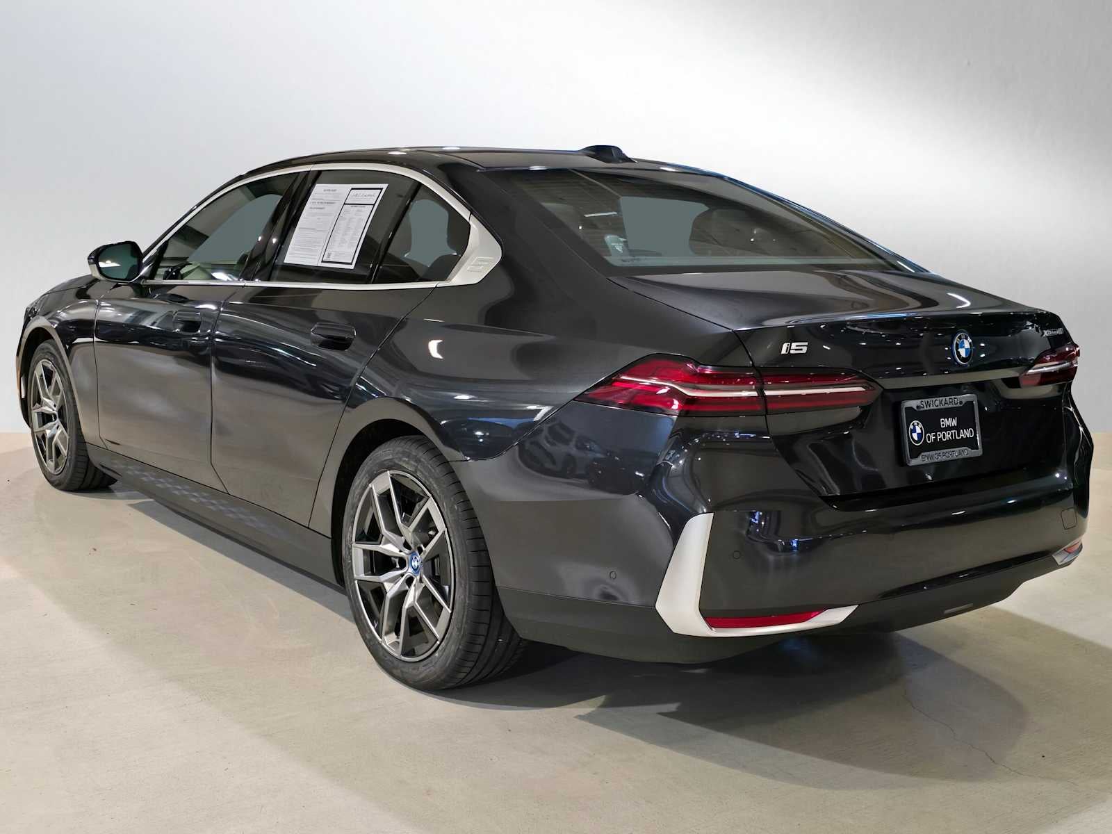 2025 BMW i5 xDrive40