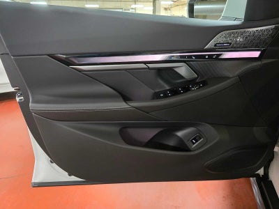 2026 BMW i5 xDrive40