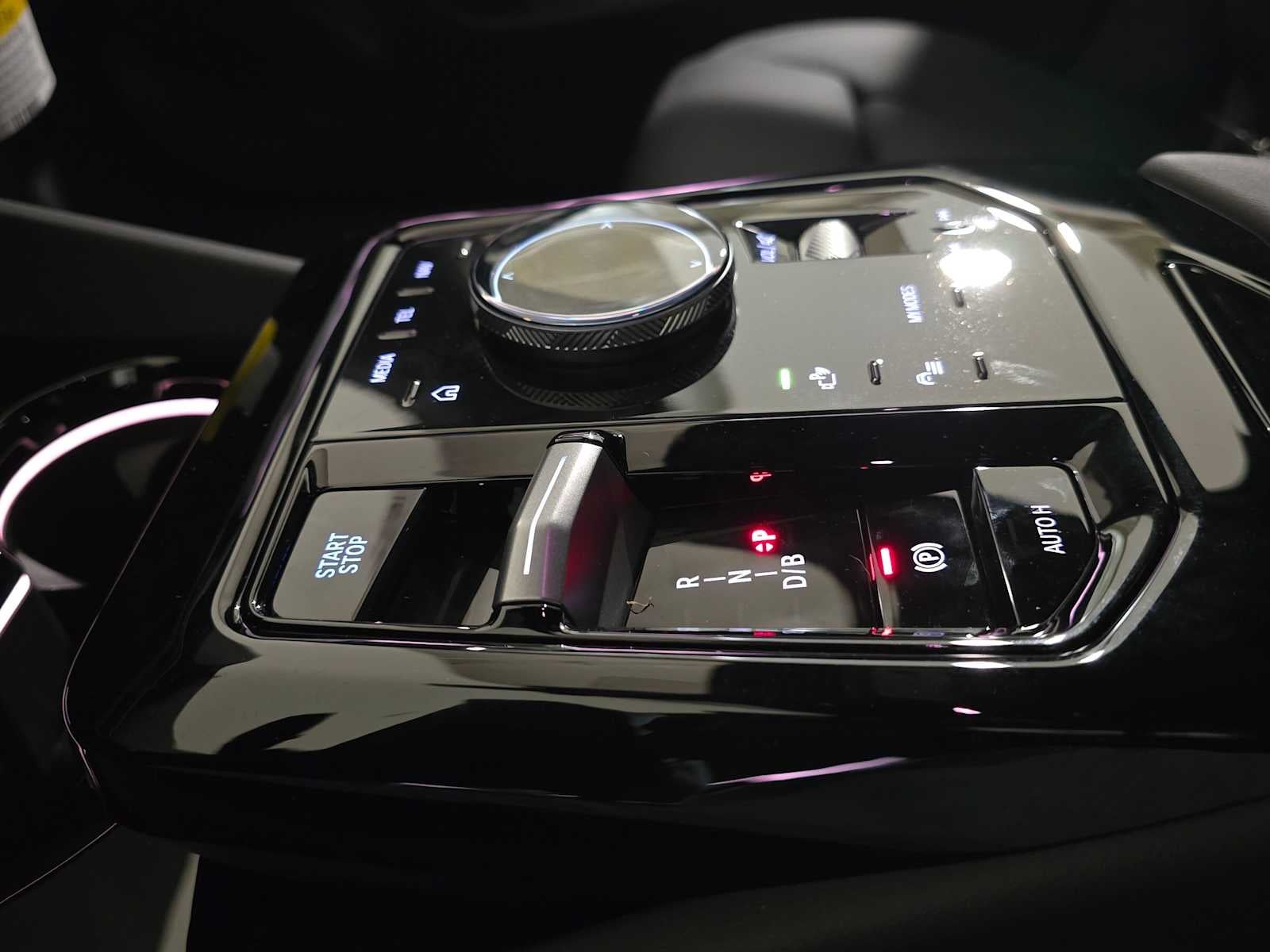 2027 BMW i5 xDrive40