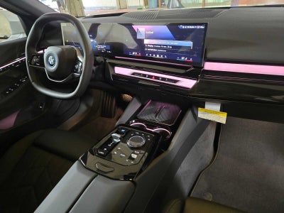 2027 BMW i5 xDrive40