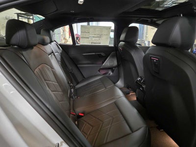 2027 BMW i5 xDrive40