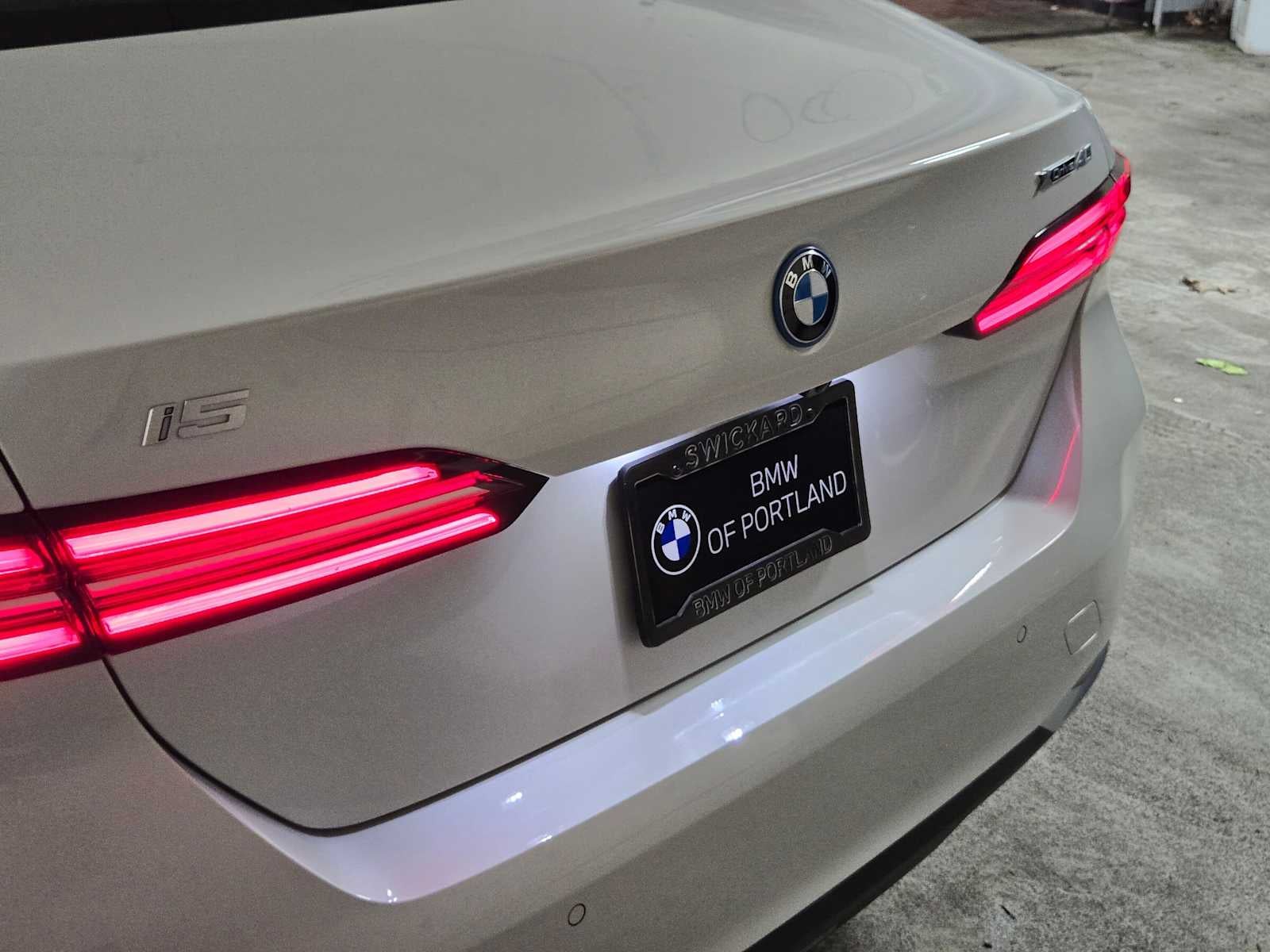 2027 BMW i5 xDrive40