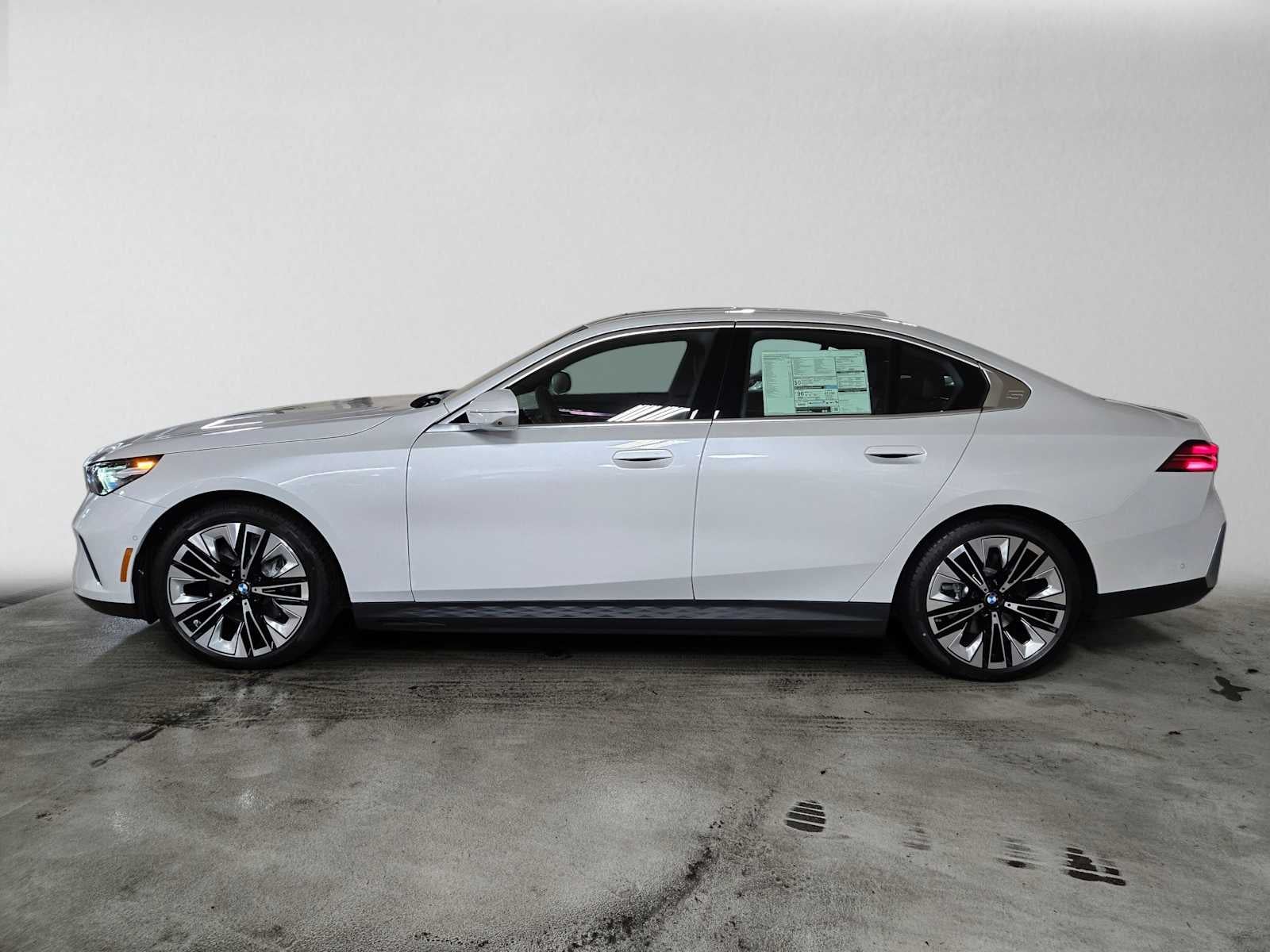 2027 BMW i5 xDrive40