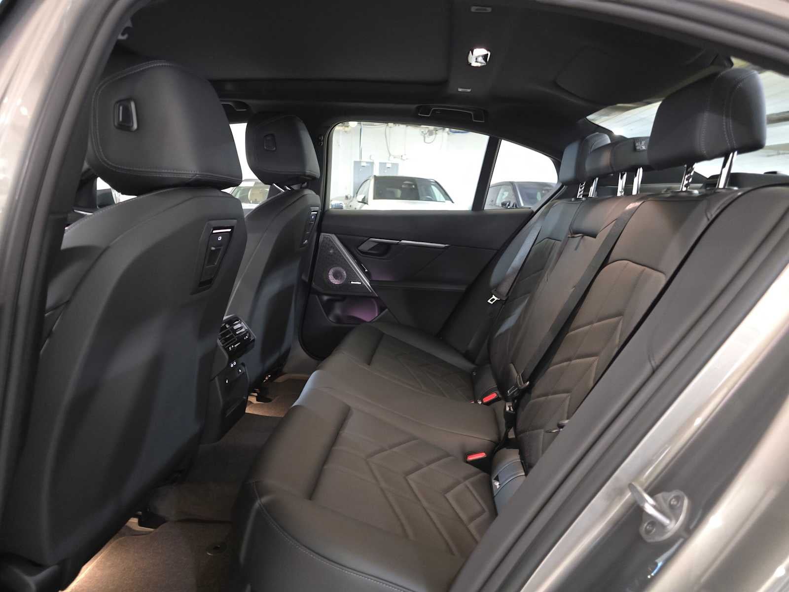 2027 BMW i5 xDrive40