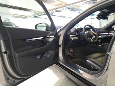2027 BMW i5 xDrive40